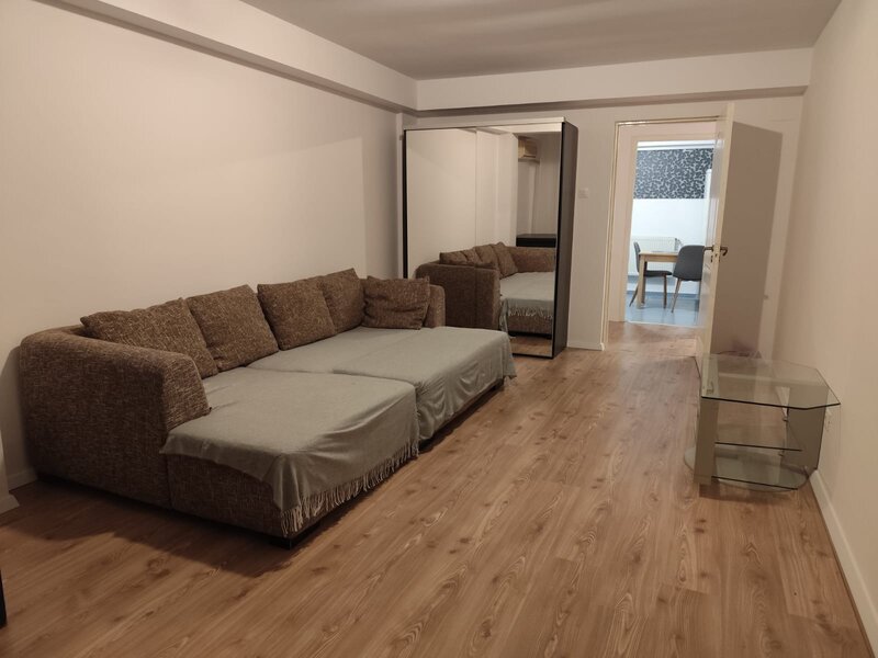 Drumul Fermei, in Popesti Leordeni, apartament 2 camere.